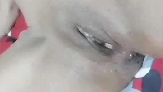 my first time squirt ,and its feel's so good!!