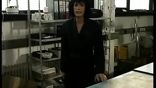 Boşalmak için burada olan Alman bir bayanla solo seans