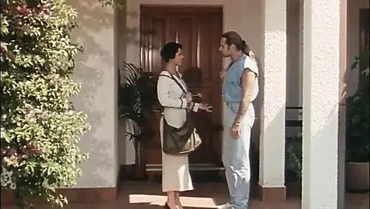 Klasik kıllı amcık sikişiyor... ağzına boşalma