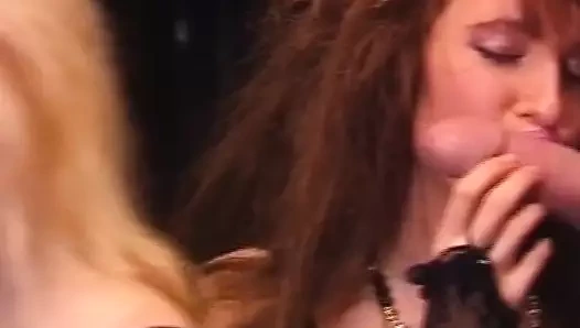 İki muhteşem Alman hatun ve iki dolu yarak grup sekste