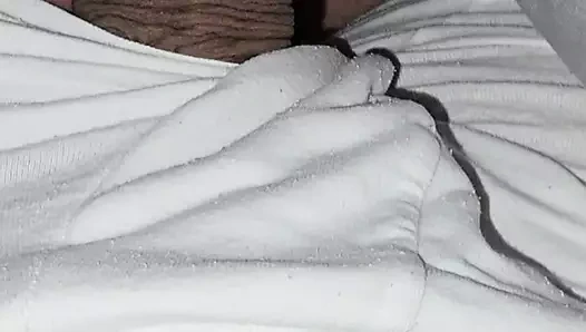 Üvey anne kıyafetlerini denerken üvey oğlu sikini çıkardı