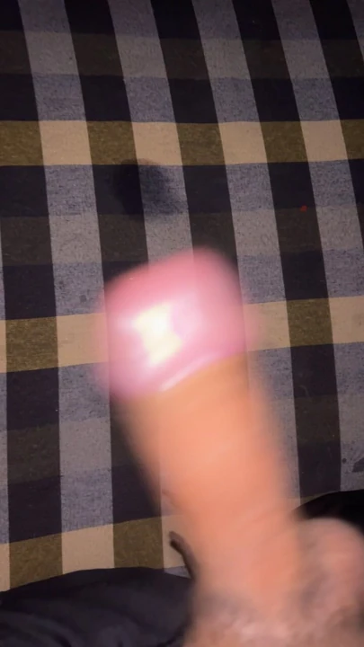 Pembe Üstlü Büyük Şişman Penisle Oynamak