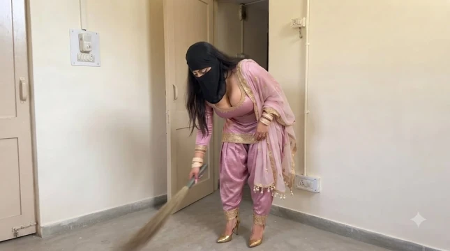 parlak ipeksi saten takım salwar cross dresser hint bhabhi büyük göğüsler