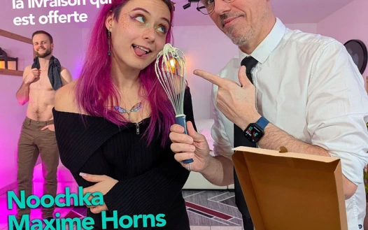 Delivroubignole maxime horns noochka davy ile randevusunun hemen yanında sikişiyor ve doluyor