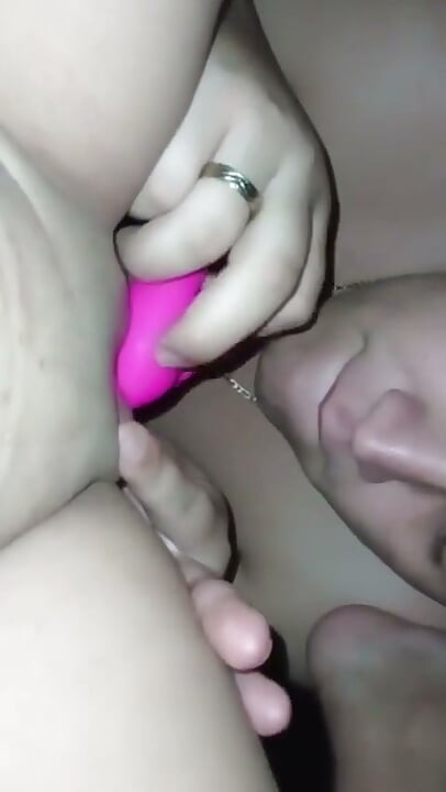 Aldatılan kocam büyük zenci yarağı ile randevumdan sonra lovense lush ile bana mastürbasyon yaparken amımı çok iyi yiyor 3