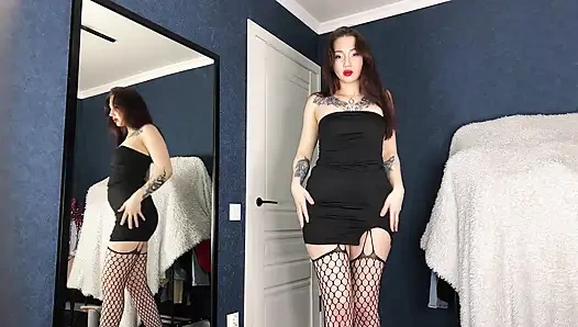 File çoraplı ve yağlı seksi Asyalı göt deliğine mastürbasyon yapıyor