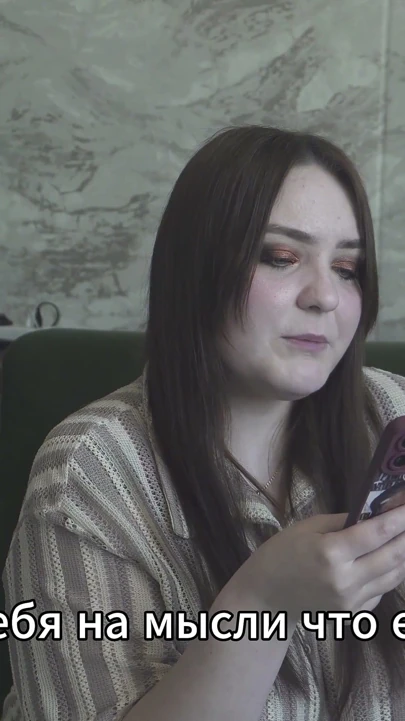 Porno hikayesi: İtaatkar olmayı öğrendim ve karımın ayaklarını okşuyor - Rus, seks evlileri, ayak fetişi, romantizm