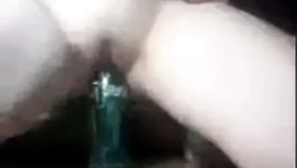 Cam kola şişesi ekleme