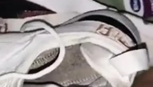 Anne terli kokulu ayakla muamele