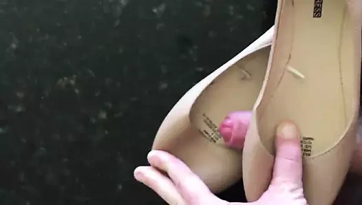 cumshot shoe job into NOT my sisters 18 yr old friend