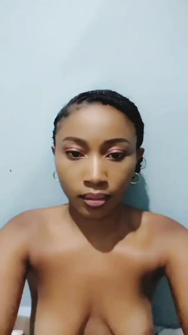 Watery Slay Queen Masturbating Exposed Herself