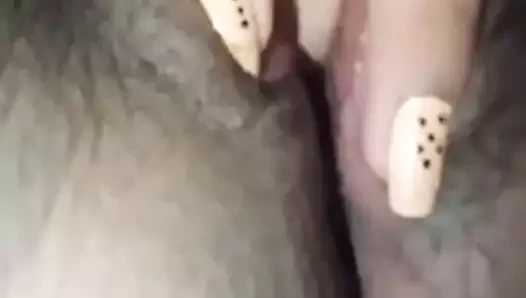La muy puta no aguanta las ganas