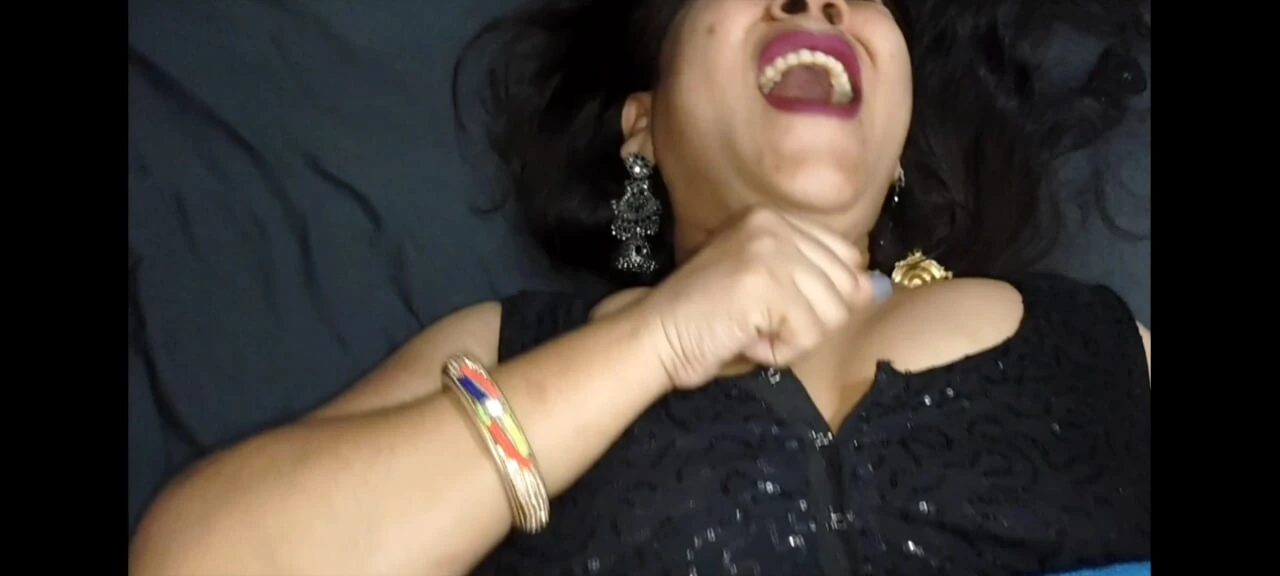 Husband kicks his wife's ass