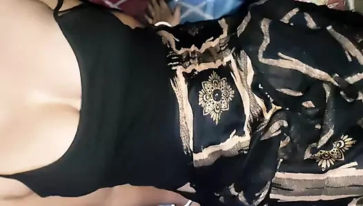 Üvey erkek kardeş ve üvey kız kardeş tam seks videosu