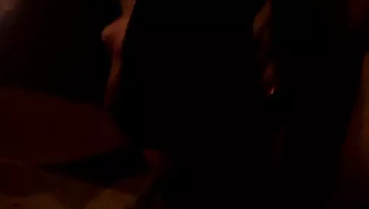 geiler Fick mit xxl Dildo und vollsprizen