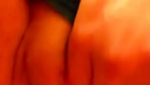 Parmak ona ıslak kedi