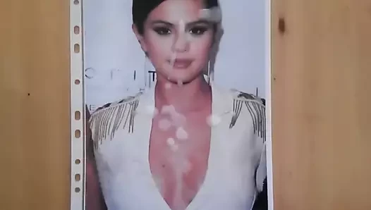 Cum haraç 4 üzerinde selena gomez