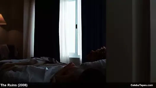 Jena malone ve laura ramsey tüm çıplak ve iç çamaşırı film sahneleri