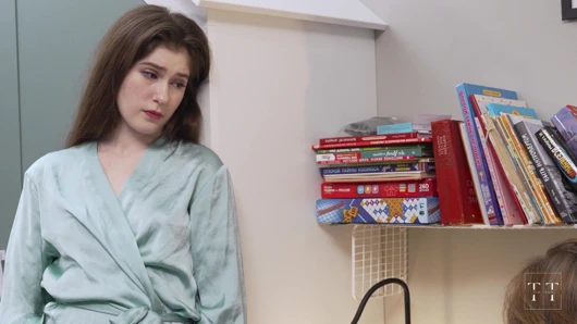 Çok kötü bir kız olmuşsun Bella! Üvey baba Tim seni cezalandıracak