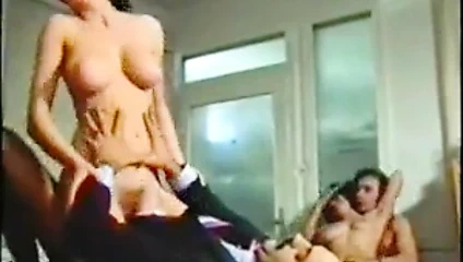 Eski bürokratik groupsex seks partisi