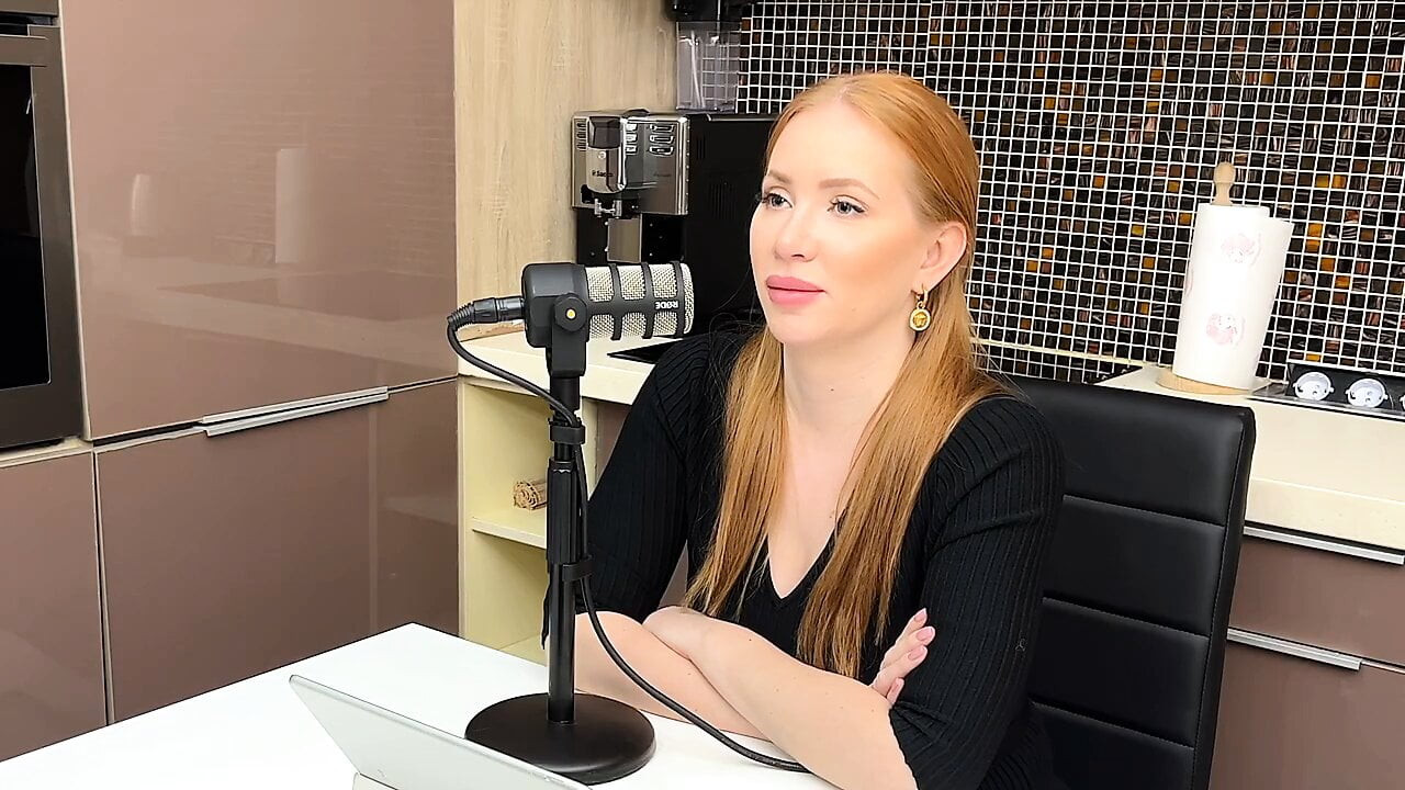 Kiara efendisi seks sırasında işemek