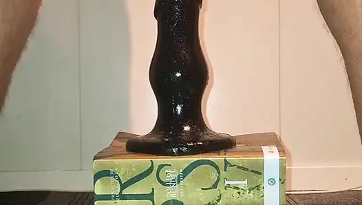 Ateşli eşcinsel büyük stinger oyuncağını almayı seviyor