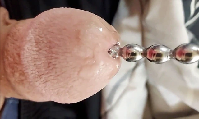 Yarak yumuşak küçük sikimi çalıyor! duş değil yetiştirici