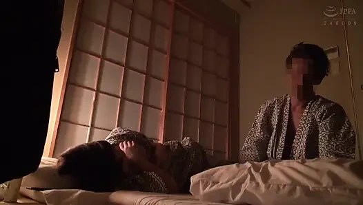 Oda siparişiyle ilgili bir karışıklık, meşgul meslektaşımla aynı odayı paylaşıyor. - Gece sürünme! 2-2