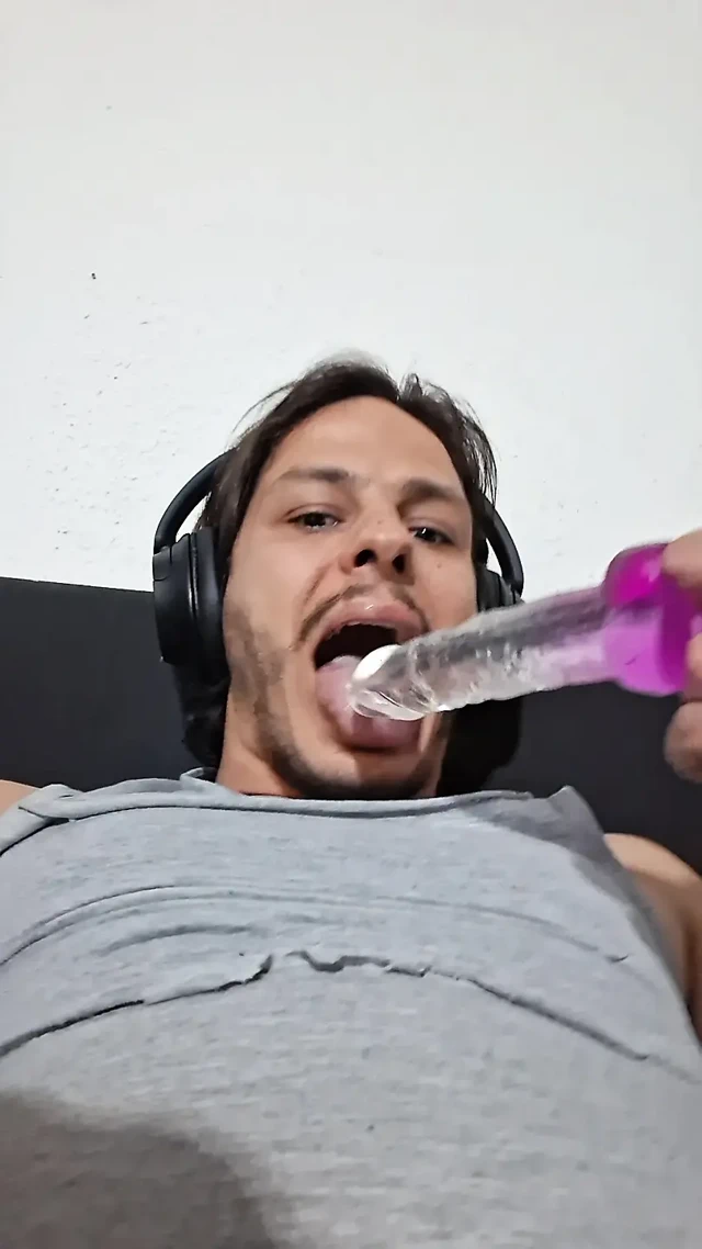 Dildo ağız göt ağzı