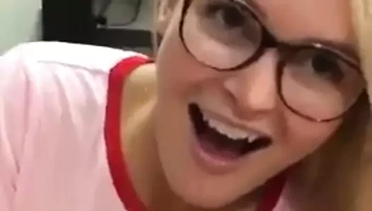 muhteşem kız emmek