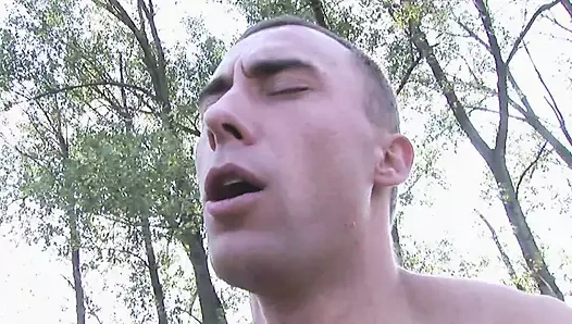 Anneanne sert horoz hoşlanır