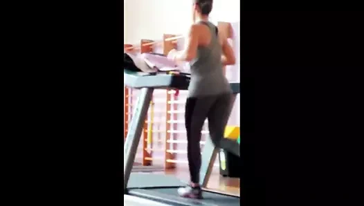 palestra'da bella figa