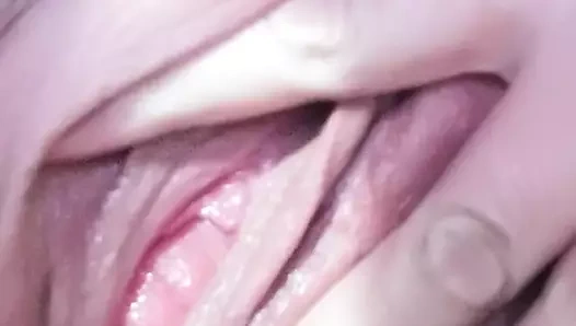 Azgın ıslak ateşli sürtük amcığım sert sikişmeye hazır