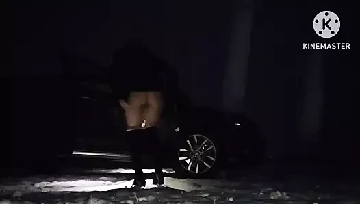 Arabadan dışarı çıktı ve beni sik dedi! Sokakta!!