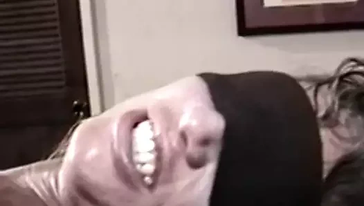 Lezbiyenler ile doğal göğüsleri vardır yukarı için sert anal oynuyor