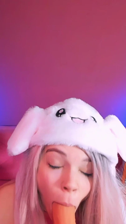 E-kız dildo oral seks