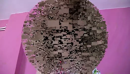 Prenses nicole köle mickey'nin kafasına tükürdü