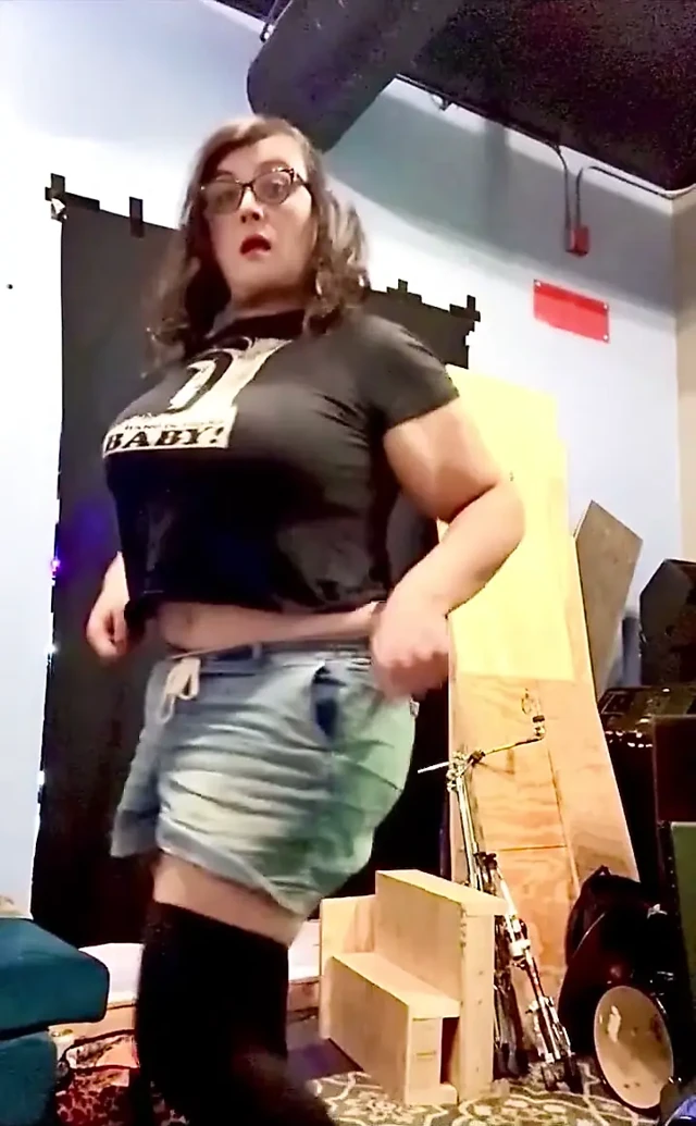 Gösteriden önce benimle değiş!