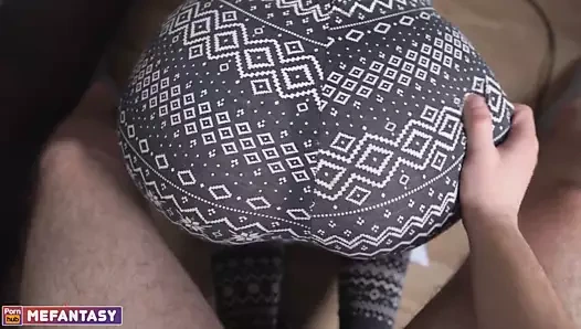 Kraliyet oral seks yakın çekim ve doggystyle seks ile cum içinde kedi