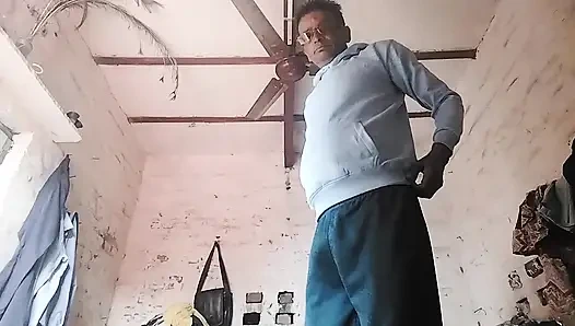 Yarağım çok sert ve uzun