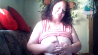 Büyük Alman memeler göğüsler