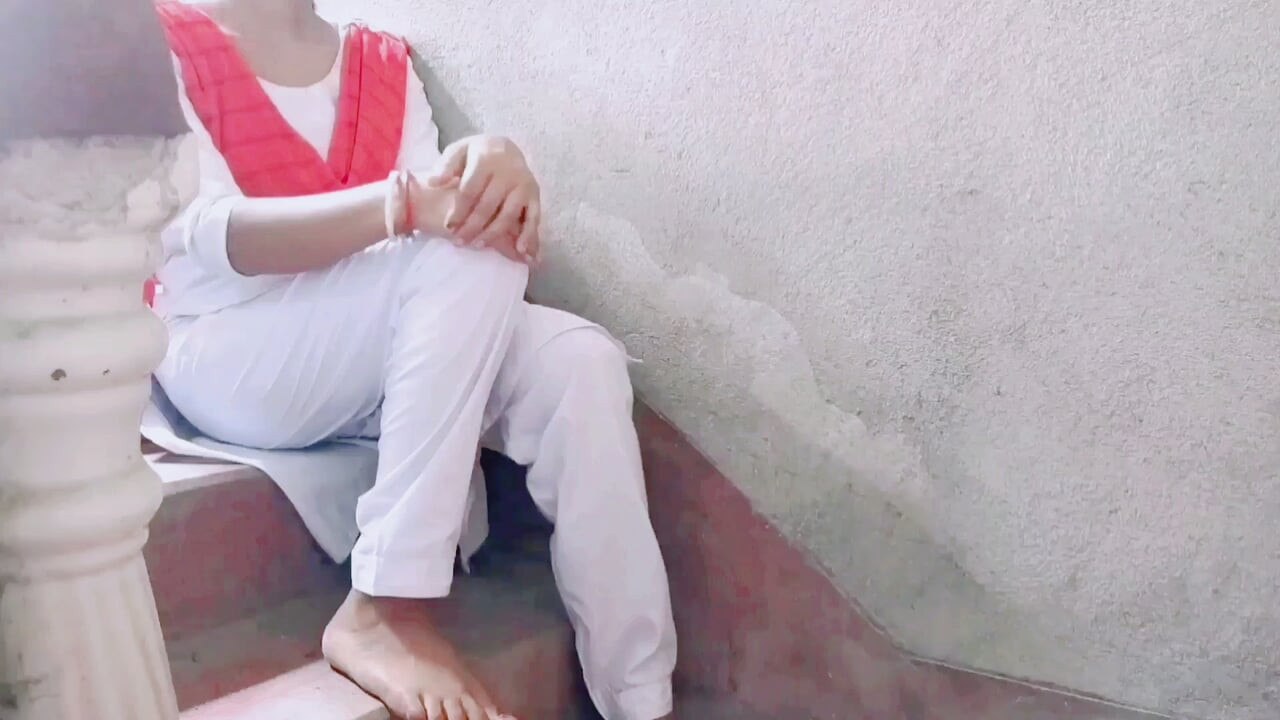 Hintli okul aşıkları seks videosu
