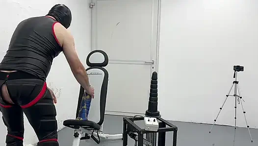 Maskeli gimp 48 cm mr ed dildo anal sikiş makinesi büyük 8.9 cm tıkaç ve deneme sonrası