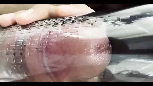 Günümün tadını çıkarıyordum ve aniden yarağımı çarpma dürtüsüne sahip oldum