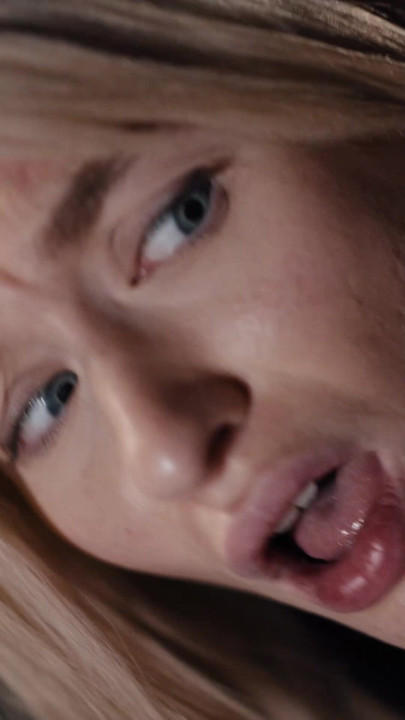 Emma Rosie esaret hakimiyeti bukkake