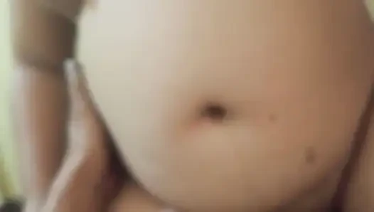 5 months pregnant woman