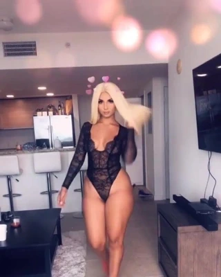 Camilia Bernal'in götü