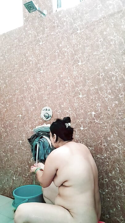 Puja yenge sabah blogları banyo sahnesi