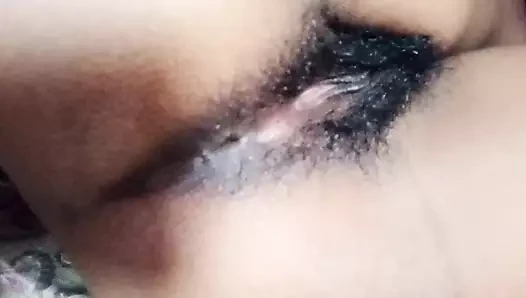 En ateşli kız tek başına oynuyor - en iyi ev yapımı video 01
