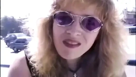 Yaşlı Vhs Tıknaz Güzellik Edepsiz Klasikleşiyor